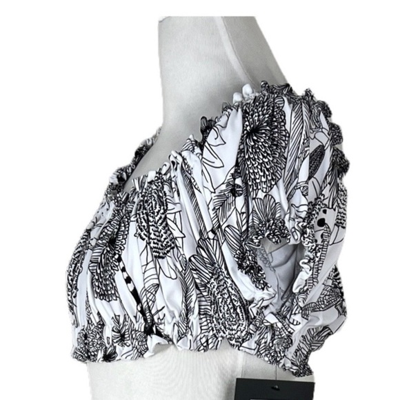 Norma Kamali JOSE TOP NWT Size Small - Picture 5 of 6